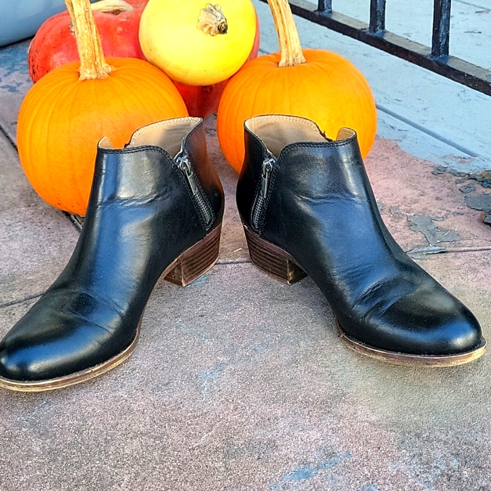 Lucky Brand ankle booties 8